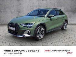 Distriktgrün metallic Gebraucht 2024 Audi A3 Ambiente Limousine | 32.580 € (Fairer Preis)