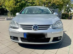 Grau Gebraucht 2006 VW Golf V Limousine | 3.700 € (Fairer Preis)