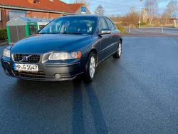 Grau Gebraucht 2006 Volvo S60 Limousine | 5.400 €