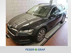 Schwarz Gebraucht 2022 Skoda Superb Ambition Kombi | 22.450 € (Fairer Preis)