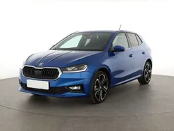Raceblau (metallic) Gebraucht 2023 Skoda Fabia Style Kleinwagen | 23.590 € (Fairer Preis)