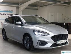 Silber Gebraucht 2021 Ford Focus ST-Line Kombi | 18.490 € (Etwas zu teuer)