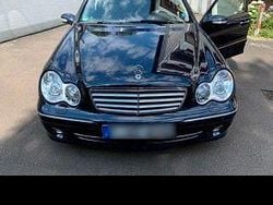 Blau Gebraucht 2004 Mercedes C320 Elegance Limousine | 4.200 € (Fairer Preis)