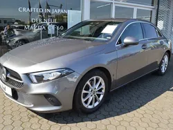 Grau Gebraucht 2021 Mercedes A200 Limousine | 24.900 € (Etwas zu teuer)