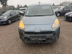Grau Gebraucht 2012 Peugeot Partner Van / Kleinbus | 2.699 € (Guter Preis)