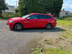 Rot Gebraucht 2021 Seat Leon Kombi | 20.999 € (Guter Preis)