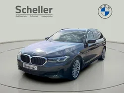 Grau Gebraucht 2022 BMW 530 Sport Line Kombi | 32.900 € (Superpreis)