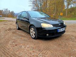 Schwarz Gebraucht 2005 VW Golf Limousine | 1.800 € (Fairer Preis)