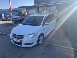 Candyweiß Gebraucht 2009 VW Touran R-line Edition Van / Kleinbus | 8.498 € (Teuer)