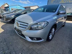 Silber Gebraucht 2011 Mercedes B180 Van / Kleinbus | 12.890 € (Teuer)