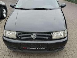 Schwarz Gebraucht 1999 VW Polo Edition Limousine | 2.500 € (Fairer Preis)