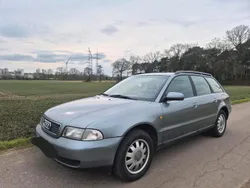Grau Gebraucht 1998 Audi A4 Kombi | 950 € (Guter Preis)