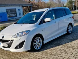Weiß Gebraucht 2012 Mazda 5 Van / Kleinbus | 8.000 € (Fairer Preis)