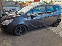 Grau Gebraucht 2011 Opel Meriva Design Edition Van / Kleinbus | 1.750 € (Fairer Preis)