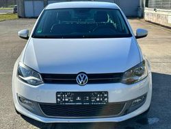 Weiß Gebraucht 2010 VW Polo Highline Limousine | 6.750 € (Fairer Preis)