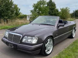 Violet Gebraucht 1994 Mercedes E320 Sportline Cabrio | 25.990 €