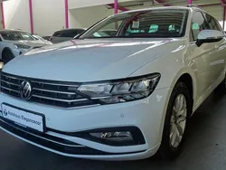 Weiß Gebraucht 2022 VW Passat Limousine | 20.849 € (Guter Preis)