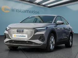 Grau Gebraucht 2023 Audi Q4 e-tron SUV | 24.999 € (Guter Preis)