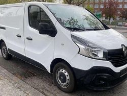 Weiß Gebraucht 2015 Renault Trafic Komfort Van | 7.990 € (Fairer Preis)