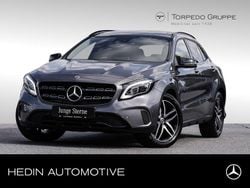 Grau Gebraucht 2019 Mercedes GLA200 Urban SUV | 23.990 € (Fairer Preis)