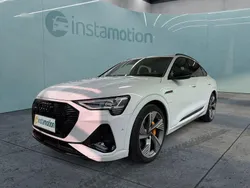 Weiß Gebraucht 2022 Audi e-tron S-Line SUV | 42.499 € (Fairer Preis)