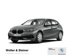 Skyscraper grau metallic Gebraucht 2024 BMW 120 Sport Line Kleinwagen | 32.945 € (Etwas zu teuer)