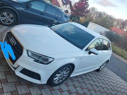 Weiß Gebraucht 2018 Audi A3 Sport Limousine | 24.299 € (Fairer Preis)