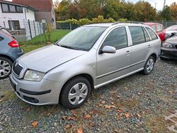Silber Gebraucht 2006 Skoda Fabia Kleinwagen | 800 € (Guter Preis)