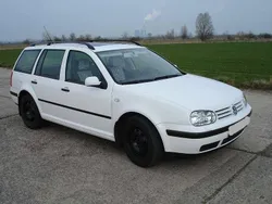 Weiß Gebraucht 2001 VW Golf IV Edition Kombi | 9.876 €