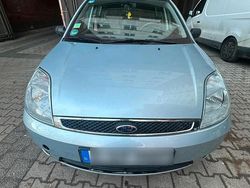 Grün Gebraucht 2002 Ford Fiesta Kleinwagen | 1.850 € (Guter Preis)