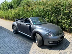 Grau Gebraucht 2015 VW Beetle Cup Cabrio | 20.900 € (Teuer)