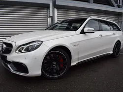 Weiß Gebraucht 2016 Mercedes E63S AMG AMG Limousine | 28.900 € (Fairer Preis)