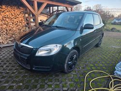 Grün Gebraucht 2008 Skoda Fabia Kleinwagen | 3.490 € (Etwas zu teuer)