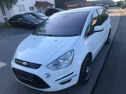 Weiß Gebraucht 2012 Ford S-MAX Titanium Van / Kleinbus | 3.900 € (Guter Preis)