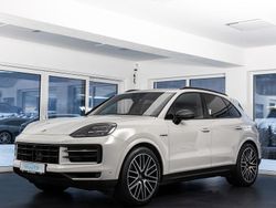 Grau Gebraucht 2024 Porsche Cayenne S E-Hybrid SUV | 90.000 €