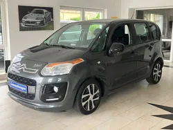 Grau Gebraucht 2014 Citroën C3 Picasso Tendance Van / Kleinbus | 5.590 € (Fairer Preis)