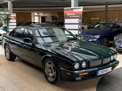 Grün Gebraucht 1996 Jaguar X300 Supercharged Limousine | 12.740 €