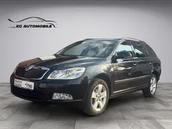 Schwarz Gebraucht 2013 Skoda Octavia Ambition Kombi | 6.599 € (Guter Preis)