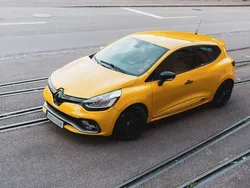 Gelb Gebraucht 2017 Renault Clio IV Trophy Kleinwagen | 20.900 € (Teuer)