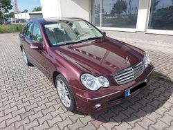 Rot Gebraucht 2005 Mercedes C350 Elegance Limousine | 10.299 € (Teuer)