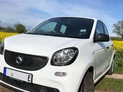 Weiß Gebraucht 2017 Smart ForFour Electric Drive Kleinwagen | 7.500 € (Fairer Preis)