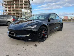 Schwarz Gebraucht 2024 Tesla Model 3 Performance Limousine | 50.000 € (Teuer)