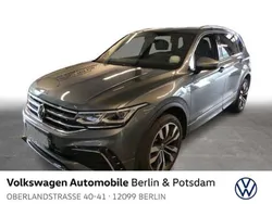 Platinum grey metallic Gebraucht 2023 VW Tiguan Allspace R-line SUV | 42.940 € (Etwas zu teuer)