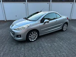 Grau Gebraucht 2009 Peugeot 207 CC Cabrio | 6.000 €