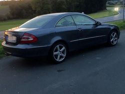 Blau Gebraucht 2002 Mercedes CLK240 Elegance Coupé | 5.990 € (Fairer Preis)