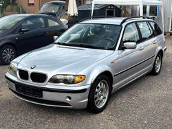 Silber Gebraucht 2003 BMW 318 Kombi | 869 € (Guter Preis)