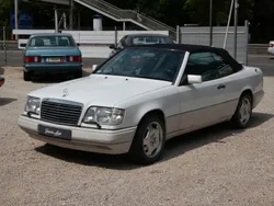 Weiß Gebraucht 1995 Mercedes E320 Cabrio | 24.990 €