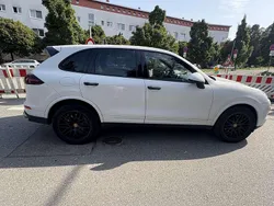 Weiß Gebraucht 2017 Porsche Cayenne Platinum Edition SUV | 27.500 € (Superpreis)
