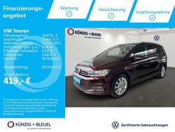Crimson red metallic Gebraucht 2017 VW Touran Sound Van / Kleinbus | 18.870 € (Fairer Preis)