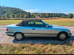 Silber Gebraucht 1999 BMW 318 Cabriolet Cabrio | 2.200 € (Superpreis)